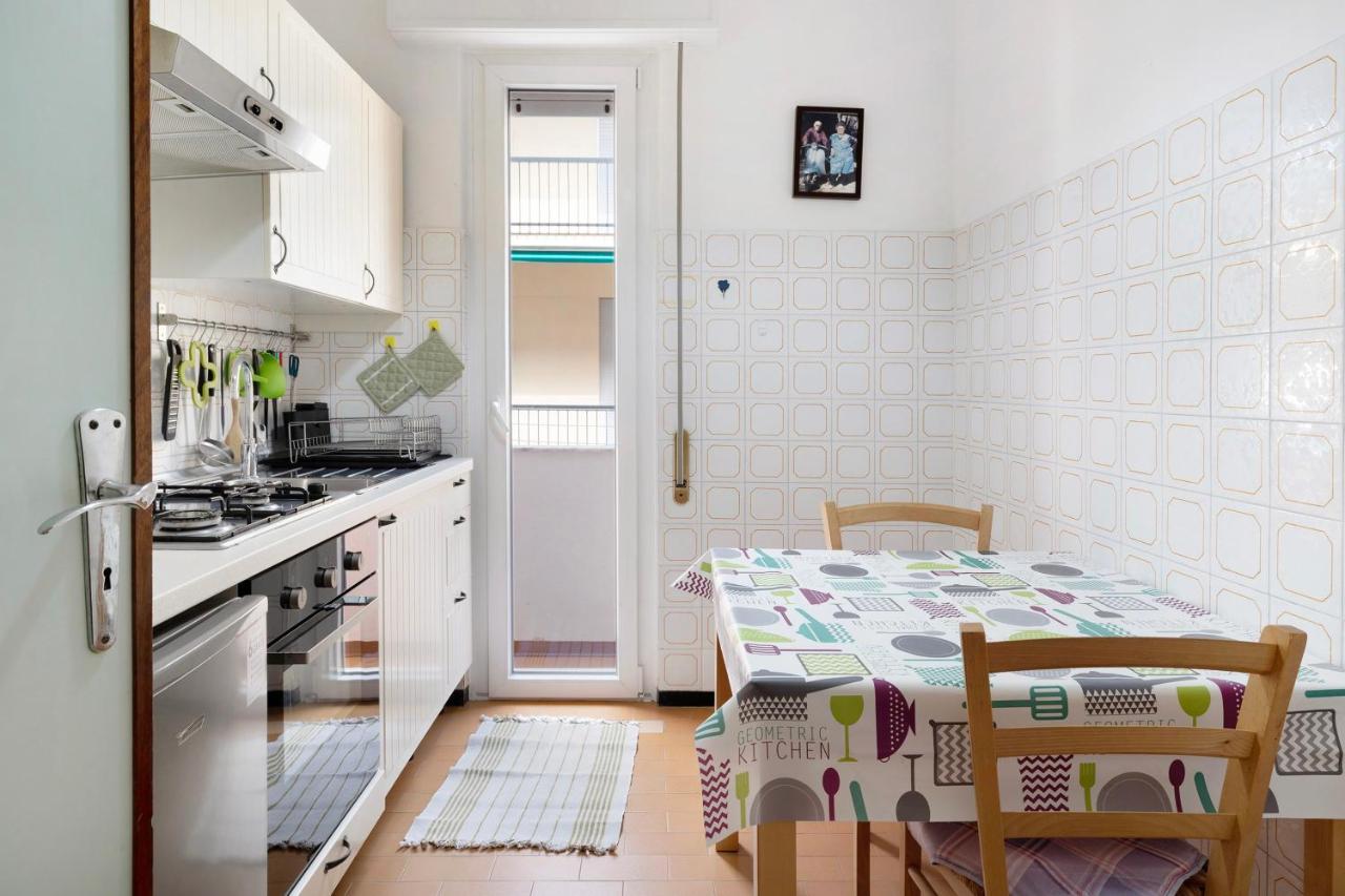 Marina Apartment Finale Ligure Exterior photo